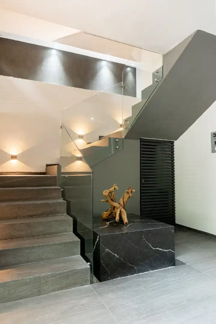VENTA DEPARTAMENTO CON ALBERCA Y SEGURIDAD COL. ACAPATZINGO, CUERNAVACA MOR.