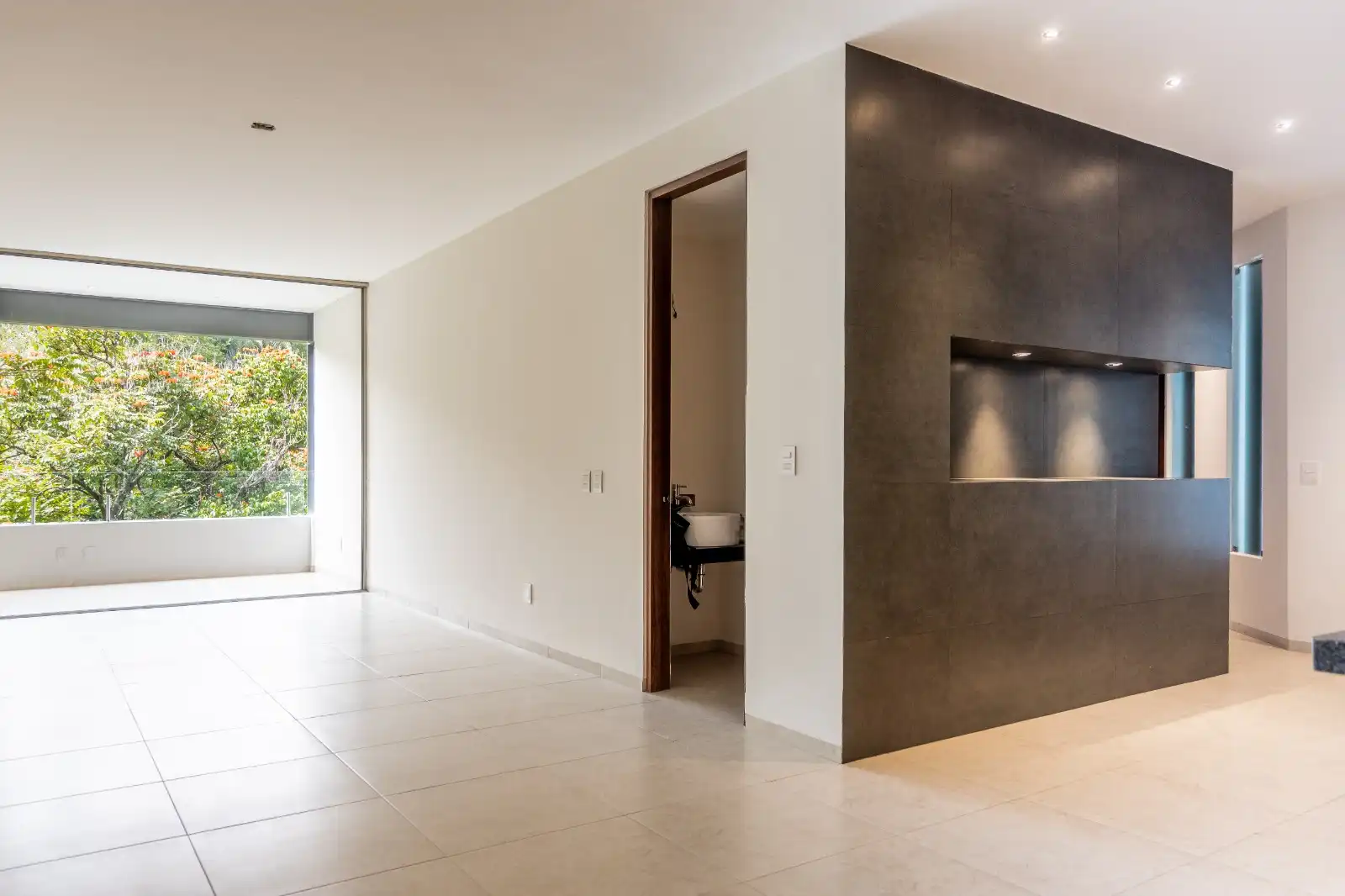 VENTA DEPARTAMENTO CON ALBERCA Y SEGURIDAD COL. ACAPATZINGO, CUERNAVACA MOR.