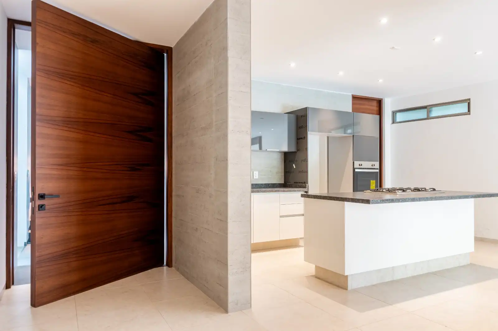 VENTA DEPARTAMENTO CON ALBERCA Y SEGURIDAD COL. ACAPATZINGO, CUERNAVACA MOR.