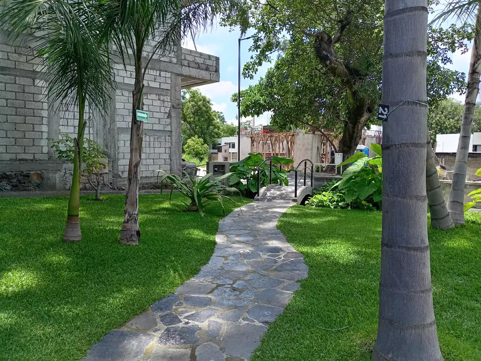 VENTA CASA EN FRACCIONAMIENTO RESIDENCIAL ACAPATZINGO CUERNAVACA MORELOS