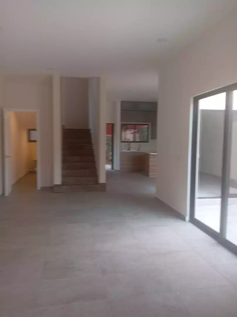 VENTA CASA EN FRACCIONAMIENTO RESIDENCIAL ACAPATZINGO CUERNAVACA MORELOS