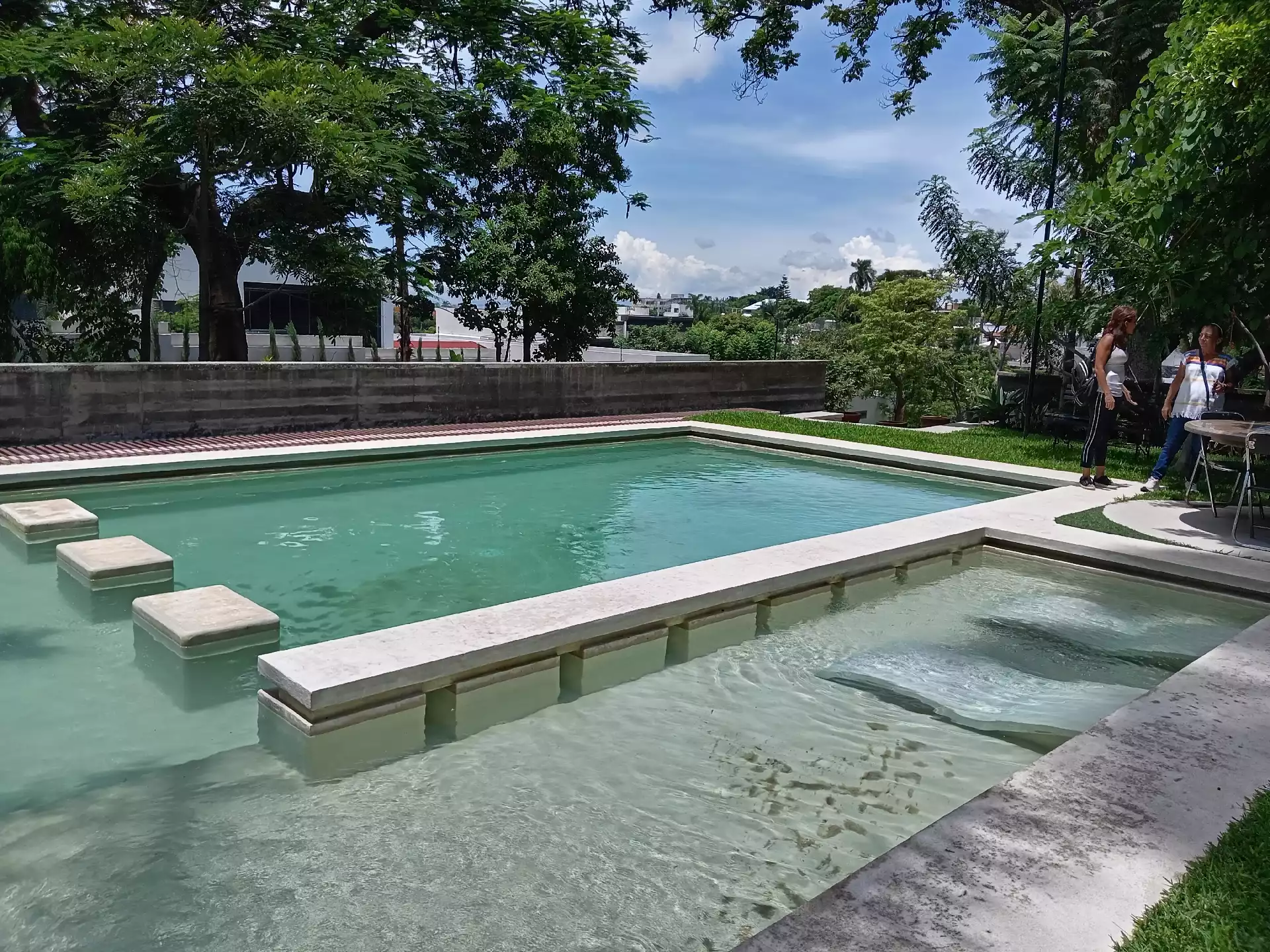 VENTA CASA EN FRACCIONAMIENTO RESIDENCIAL ACAPATZINGO CUERNAVACA MORELOS