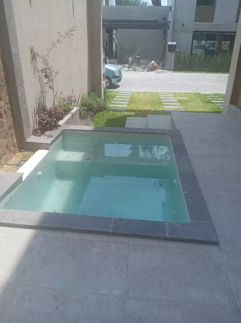 VENTA CASA EN FRACCIONAMIENTO RESIDENCIAL ACAPATZINGO CUERNAVACA MORELOS