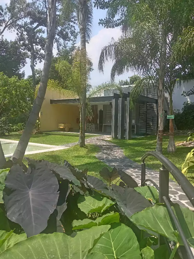 VENTA CASA EN FRACCIONAMIENTO RESIDENCIAL ACAPATZINGO CUERNAVACA MORELOS