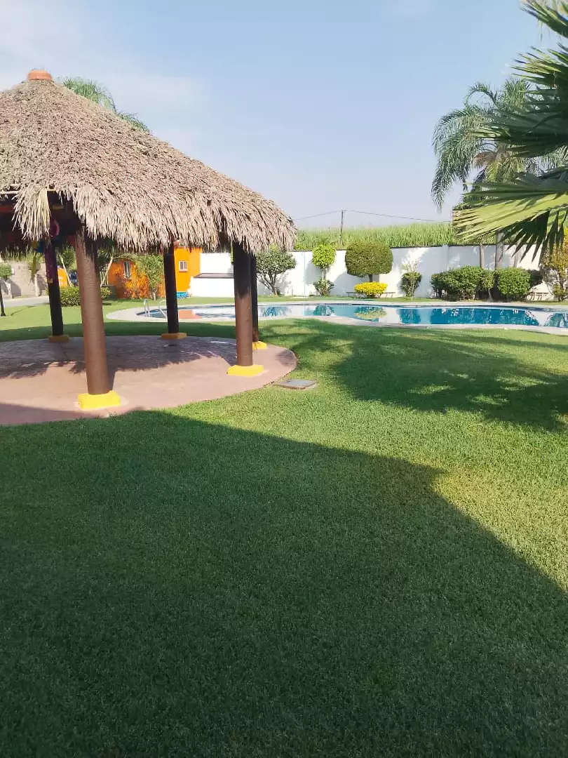 VENTA CASACON ALBERCA Y SEGURIDAD TEZOYUCA MORELOS