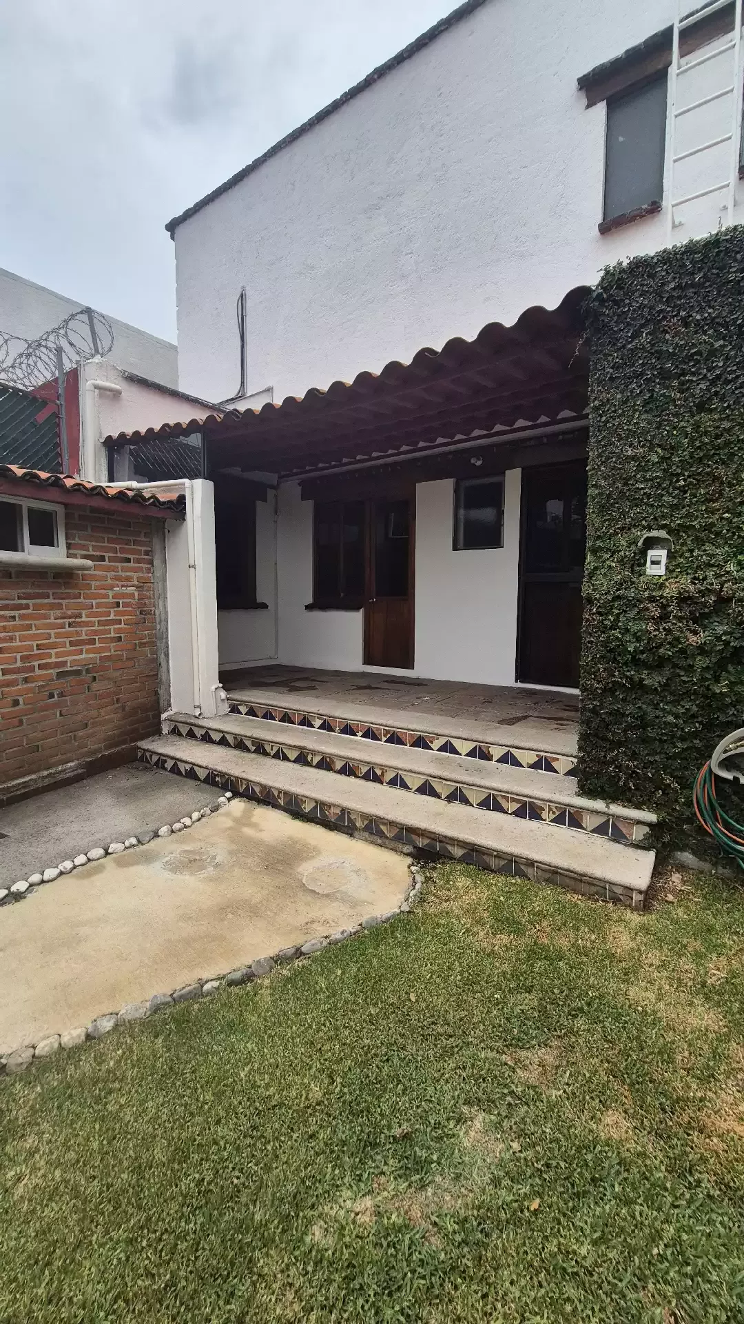 Casa Fraccionamiento San Jeronimo de Ahuatepec, Tipo Chalet, Cuernavaca, Mor.